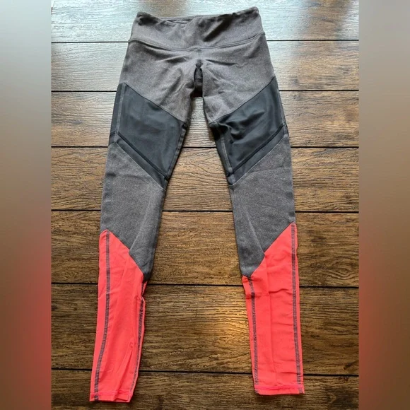 Alo Yoga Sheila Alosoft Colorblock Mid Rise Athletic Leggings Size XSmall - Picture 3 of 5
